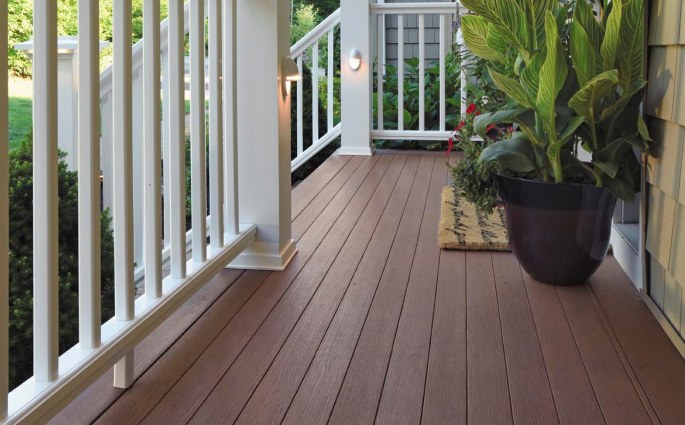 azek_arbor_morado_deckporch_premierwhite_074_jones