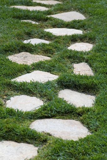 venetian-grey-stepping-stone-pavers-a
