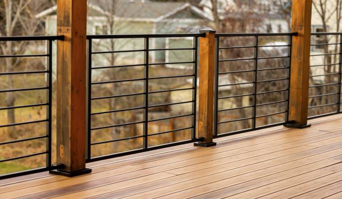 Fathom Horizontal Rod Railing