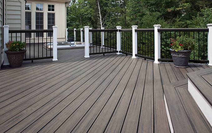 transcend-decking-island-mist-low-angle-cocktail-rail